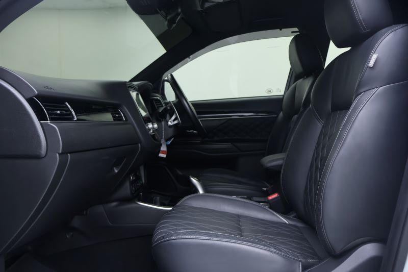 MITSUBISHI Outlander 2.4 Phev 