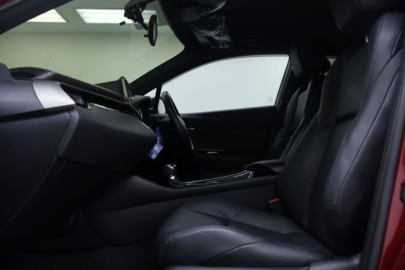 TOYOTA CH-R Hybrid1.8 MID 