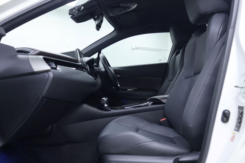 TOYOTA C-HR 1.8 Hybrid High 