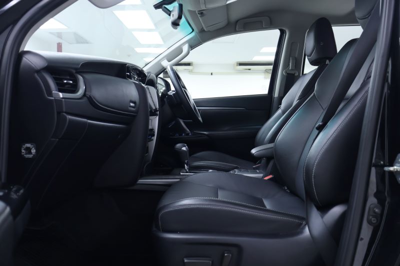 TOYOTA FORTUNER 2.4V 