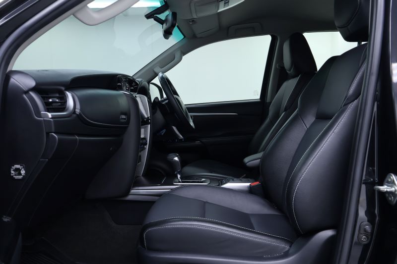 TOYOTA FORTUNER 2.4V 