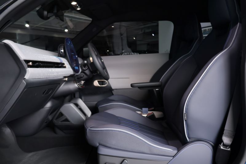 MINI Couper SE HihgTrim JO1