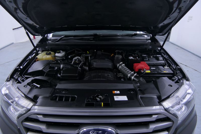 FORD EVEREST 2.0 TURBO TREND 2WD AT