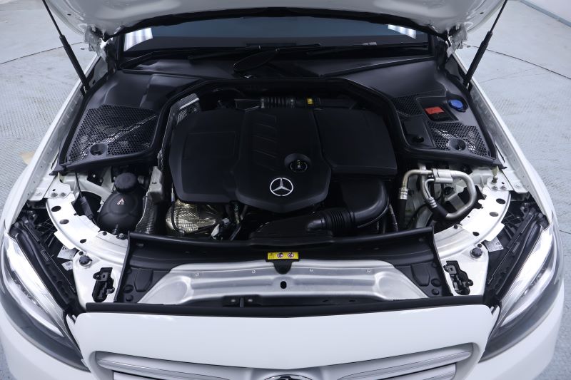 BENZ C220d Avantgarde - W205