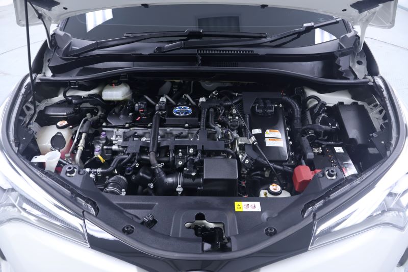 TOYOTA C-HR Hybrid 1.8 MID 