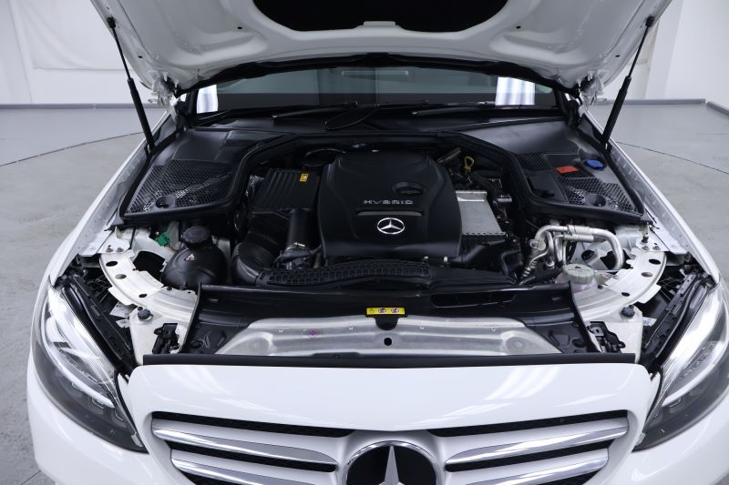 BENZ C300e AVANTGARDE - W205