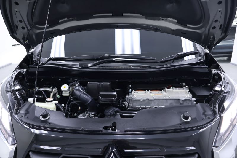 MITSUBISHI XPANDER 1.6 CROSS HEV 