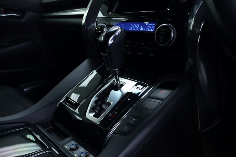 Alphard 2.5 SC PACKAGE
