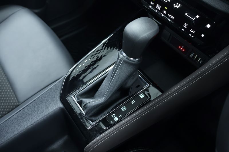 TOYOTA YARIS 1.2 Smart 