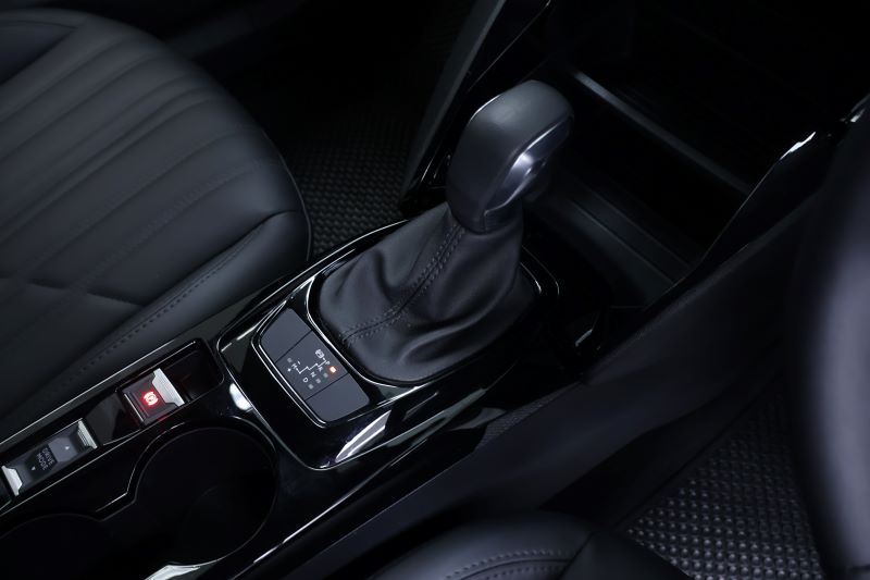 PEUGEOT 2008 1.2 TURBO