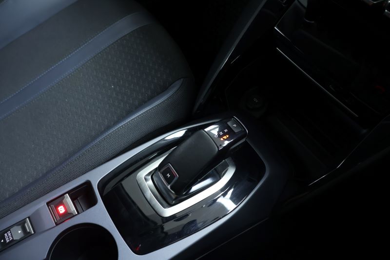 PEUGEOT 2008 ALLURE 
