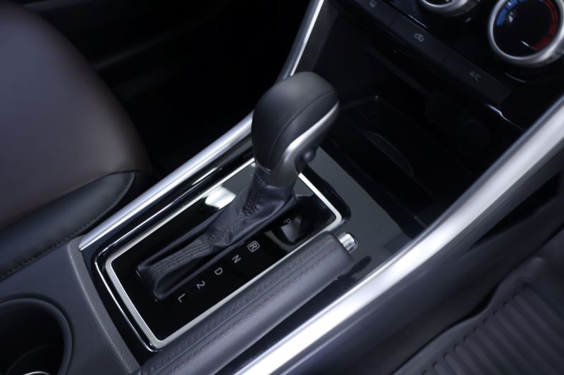 MITSUBISHI XPENDER CROSS1.5