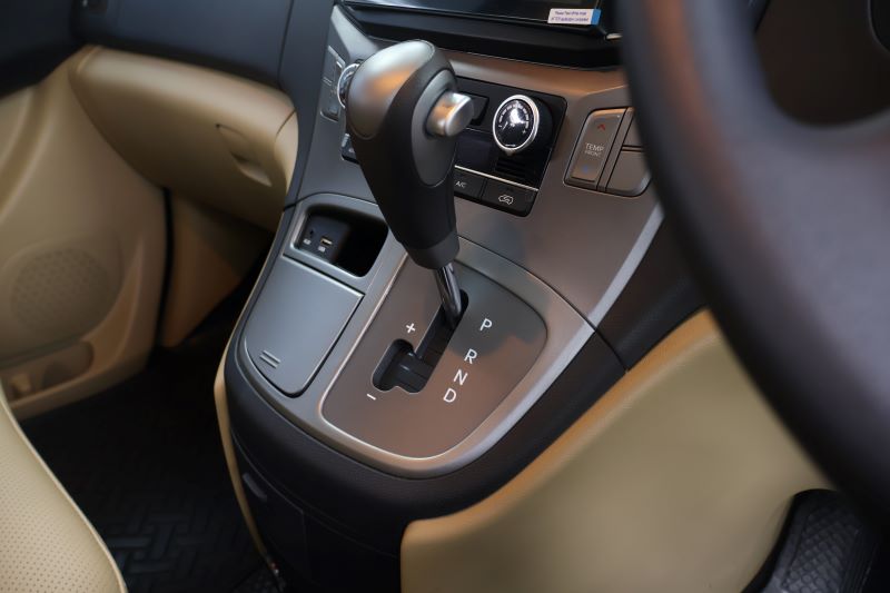 HYUNDAI H-1 2.5 ELITE