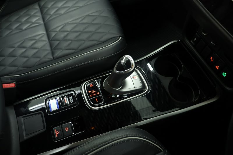 MITSUBISHI Outlander 2.4 Phev 