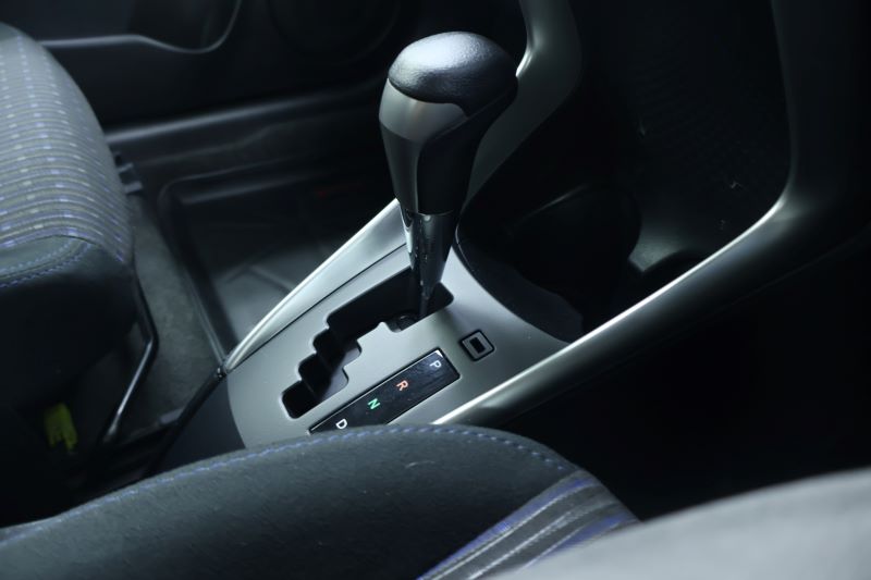 TOYOTA YARIS 1.2 S