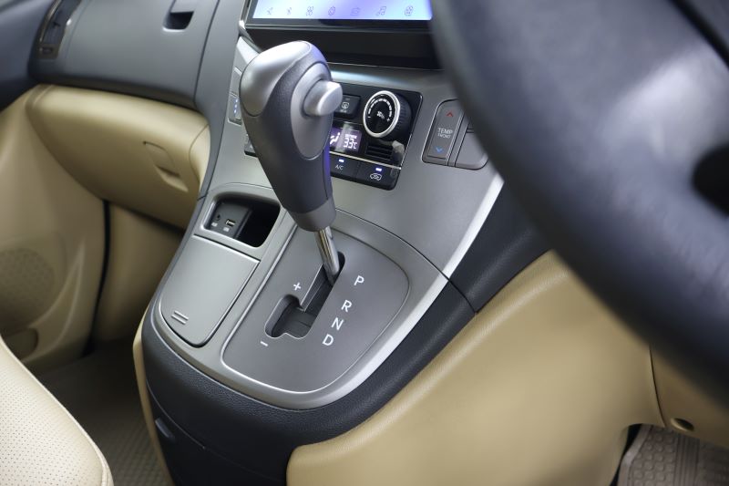 HYUNDAI H-1 2.5 Elite