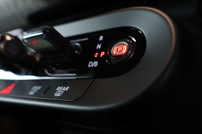 MINI Couper SE HihgTrim JO1